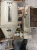 Plastek SHD 25 hopper loader - 3