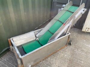 Crizaf inclined water conveyor