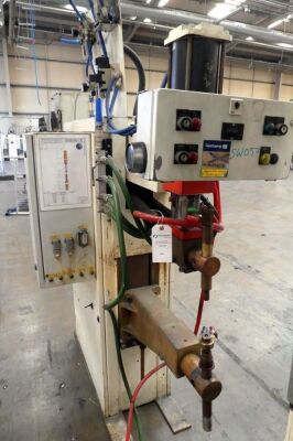 British Federal 75kVA Pedestal Welder