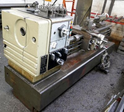 Harrison M400 Gap Bed Lathe