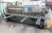 AMADA M-2545 Guillotine Shear