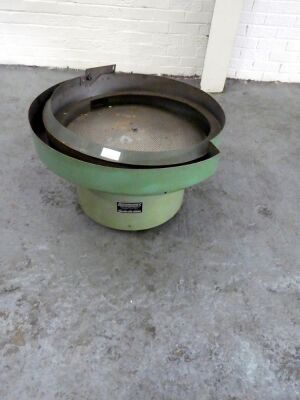 Podmore 24"Vibrating Bowl