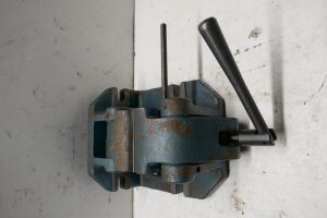 Shaft Holding Vice 4"