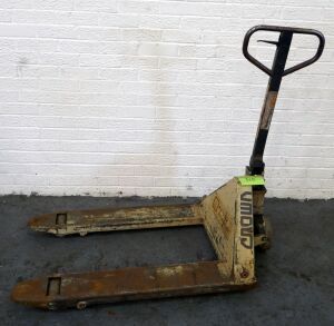 Crown Lifting Pallet Truck