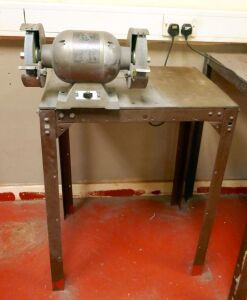 Performance Power 150mm Bench Grinder On Stand