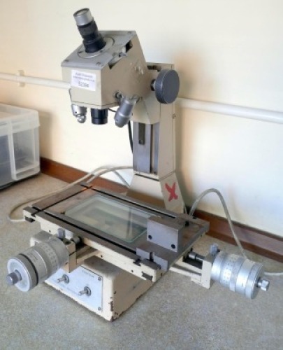 Mitutoyo Tool Makers Microscope