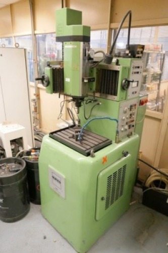 Hurco 425 E Spark Eroder