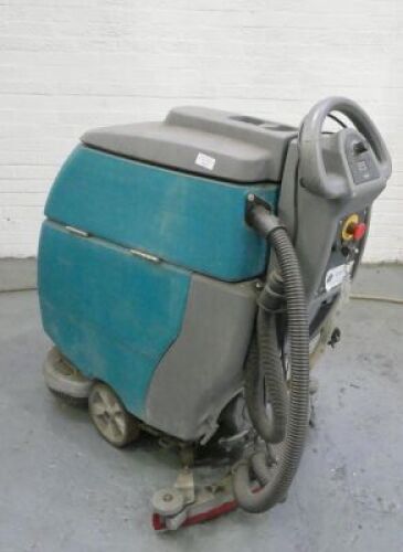 Tennant Fast Clean Floor Scrubber 240v