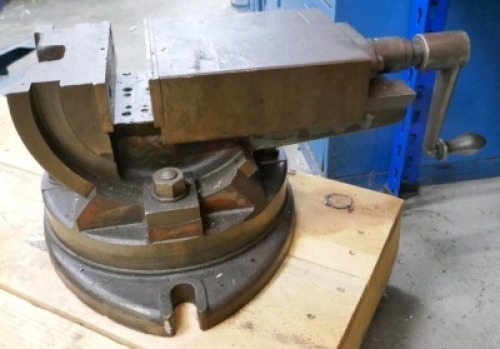 6" Tilt & Swivel Vice