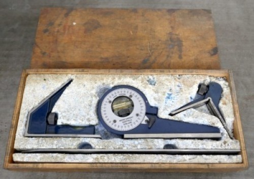 Moore & Wright Engineers Protractor