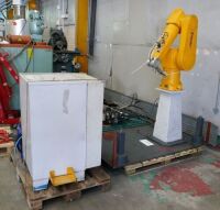 STAUBI RX90B 6 Axis Robot