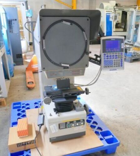 Mitutoyo PJ-3000 Shadowgraph