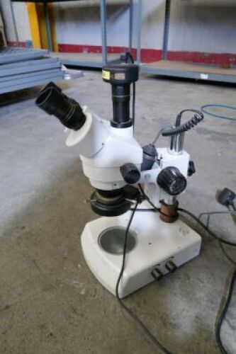Microscope
