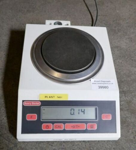 Avery Berkel 610g Scales
