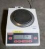 Avery Berkel 610g Scales