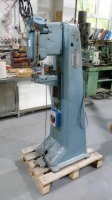 Tucker Eyelet Machine