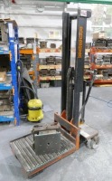 Stanley 1 ton Tool Lifter