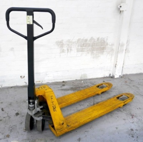 SHS Pallet Truck Max Capacity 2500Kg
