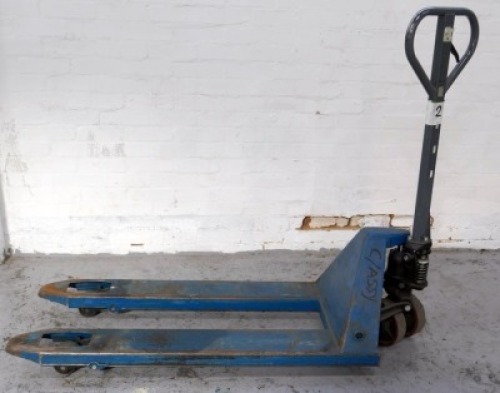Manutan Pallet Truck Max Capacity 1200Kg