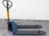 Manutan Pallet Truck 2000Kg - 2