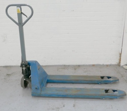 Manutan Pallet Truck Max Capacity 1200Kg