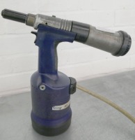Avdel Genessis NG3 Pneumatic Rivet Gun