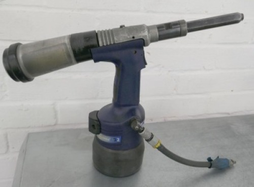 Avdel Genessis NG2 Pneumatic Rivet Gun