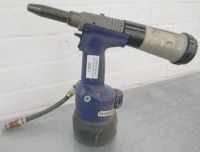 Avdel Genessis NG2 Pneumatic Rivet Gun