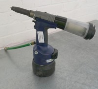 Avdel Genessis NG2 Pneumatic Rivet Gun