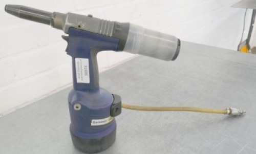 Avdel Genessis NG2 Pneumatic Rivet Gun