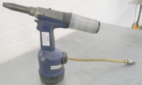 Avdel Genessis NG2 Pneumatic Rivet Gun