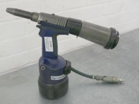 Avdel Genessis NG2 Pneumatic Rivet Gun