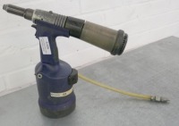 Avdel Genessis NG2 Pneumatic Rivet Gun