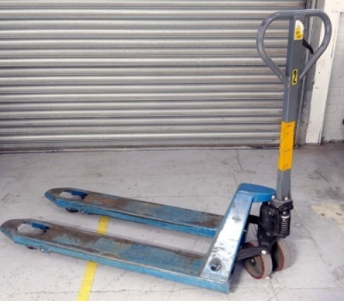 Manutan Pallet Truck Max Capacity 1200Kg