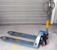 Manutan Pallet Truck Max Capacity 1200Kg