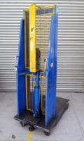 Powell & Co Manual Tool Lifter Max Capacity 1600Lbs