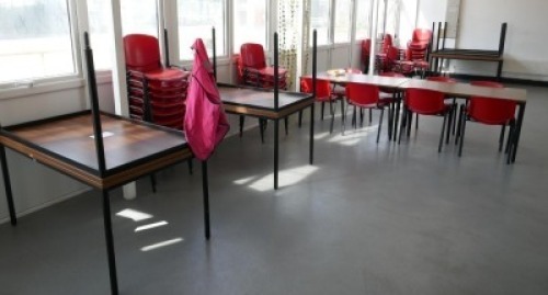 Canteen Furniture Approx 50 Chairs & 16 Tables