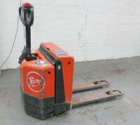 BT LWE 80 Powered Pallet Truck