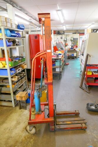 Wilmat Manual Forklift
