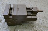 4" Tilting Vice
