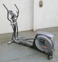 BH Fitness KHRONOS Generator Cross Trainer