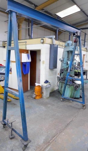 Mobile A Frame & 1T Hoist