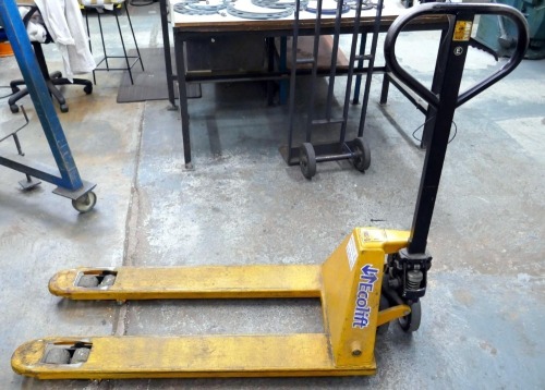 Ecolift 2500Kg pallet Truck