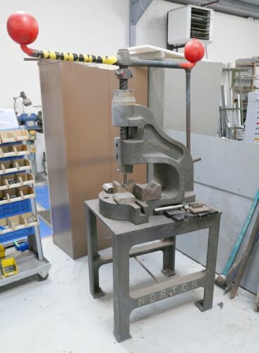 NORTON 6DB Fly Press On Stand