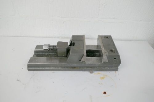 6" Rack Vice