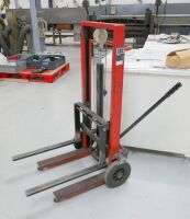 LOC 200kg Manual Forklift