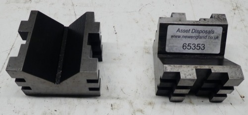 Pair of Interlocking V.Blocks