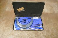 Moore & Wright 0-4" Micrometer