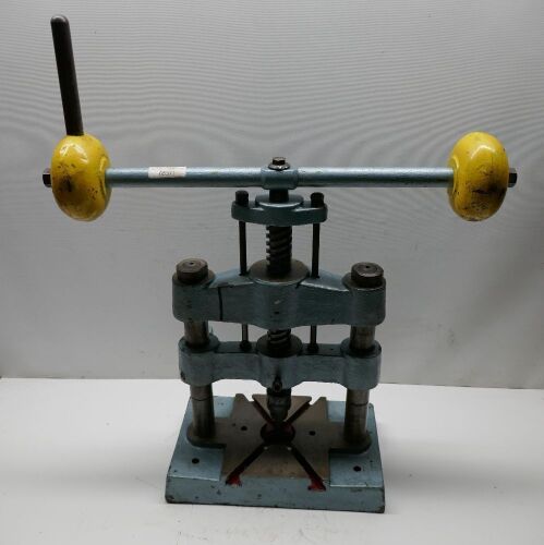 Double Column Broaching Press