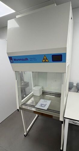 Monmouth MSC800 laminar flow cabinet